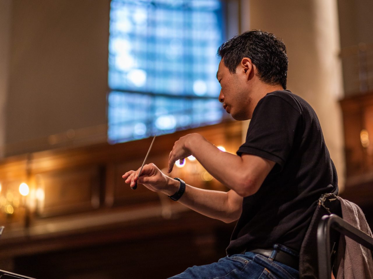 Eugene conducting in Smith Square Hall.
