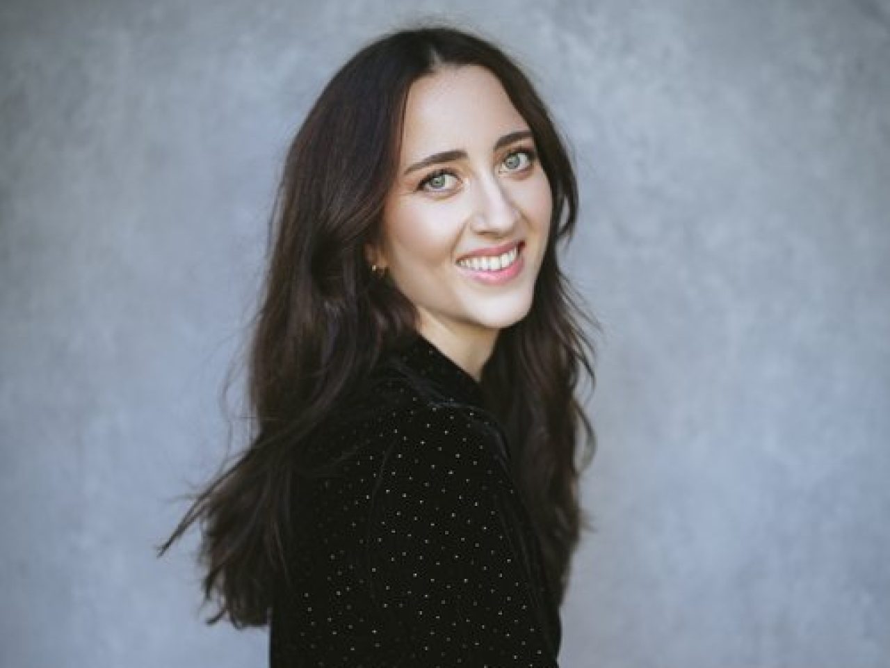 History presenter and writer. She regularly presents documentaries on History Hit, Channel 4 and the BBC, and has pioneered bringing history to new audiences, with a social media following of more than 2 million. She is the author of acclaimed books UPROAR: Scandal, Satire and Printmakers in Georgian London, and Eighteen: A History of Britain in 18 Young Lives. 